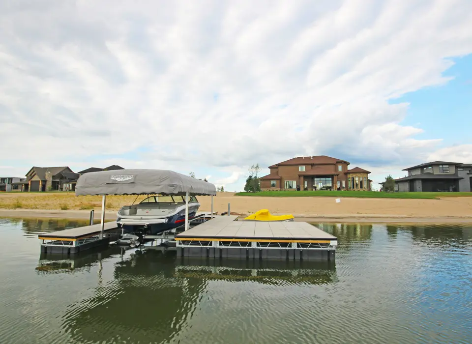 Rhino Dock with traditional canopy.jpeg