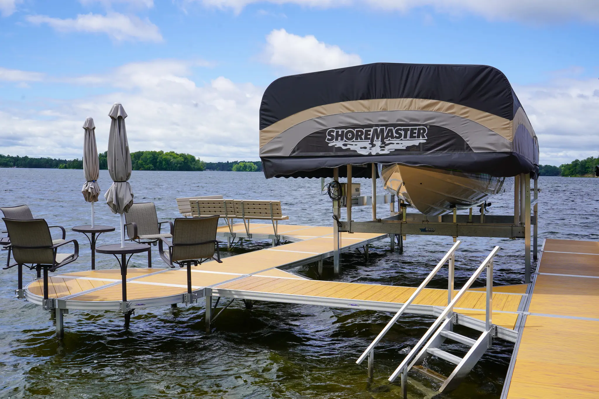 Trad OakWoodgrain_RS4_TowerMaxx_3.jpg