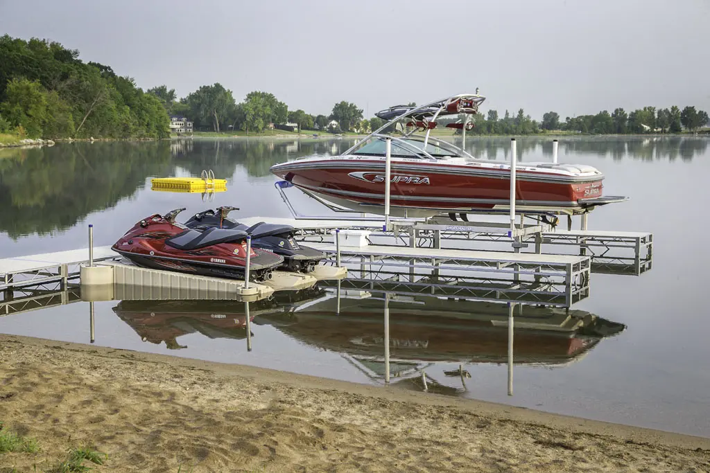 SMR4851_05725_faded background.jpg