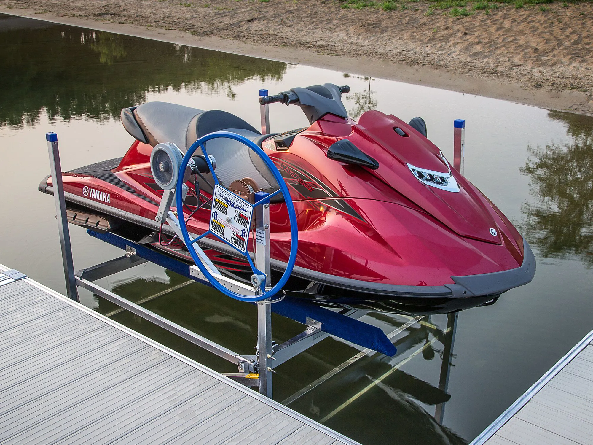 Jet Ski Lift vs Floating Docks: A PWC Port vs Lift Buyer's Guide