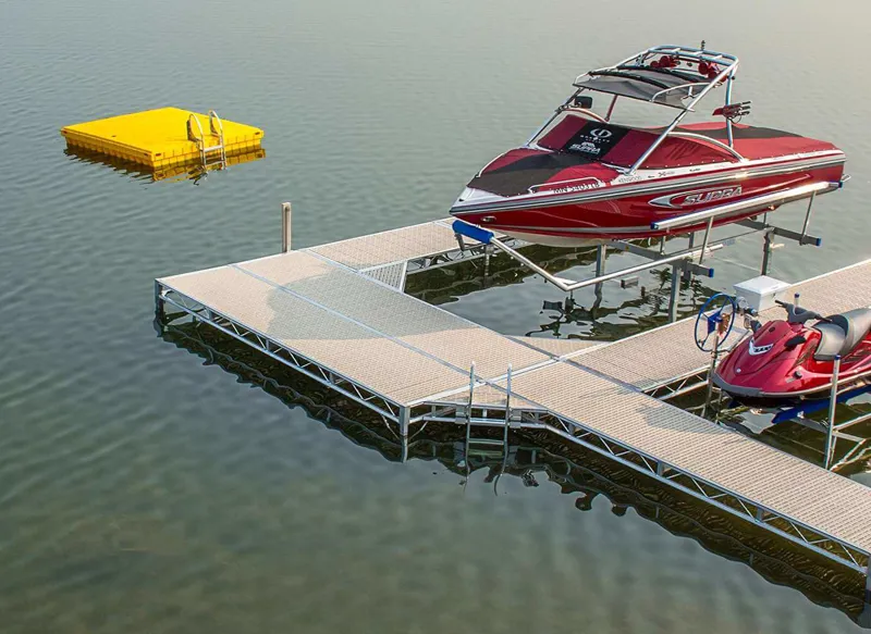 smr4851_04507_ts9_pwclift_hydrauliclift_flowthroughdecking_swimraft_2000.jpg